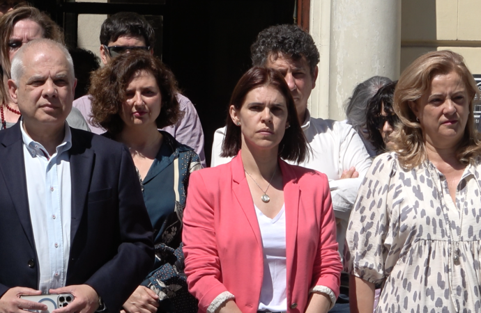 Minuto de silencio en Alcalá por el primer asesinato en 2024 por violencia de género en nuestra región