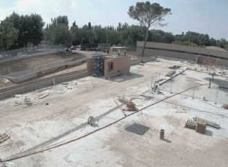 La obra del aulario sobre el aparcamiento en el nuevo campus de la Universidad de Alcalá en Guadalajara ya tiene licencia