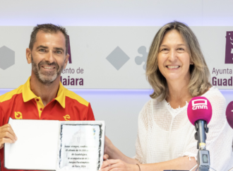 Juegos Paralímpicos 2024: Dani Molina, recibido por la alcaldesa de Guadalajara, antes de viajar a París