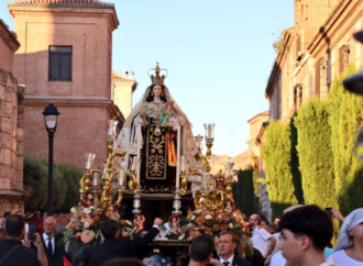 La Virgen del Carmen recorrió en procesión las calles de Alcalá