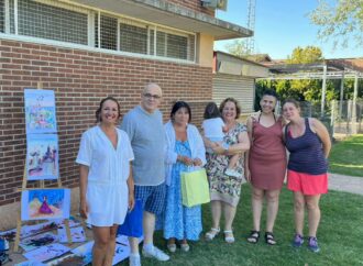 La bibliopiscina de Alovera suma encuentros con autores como novedad