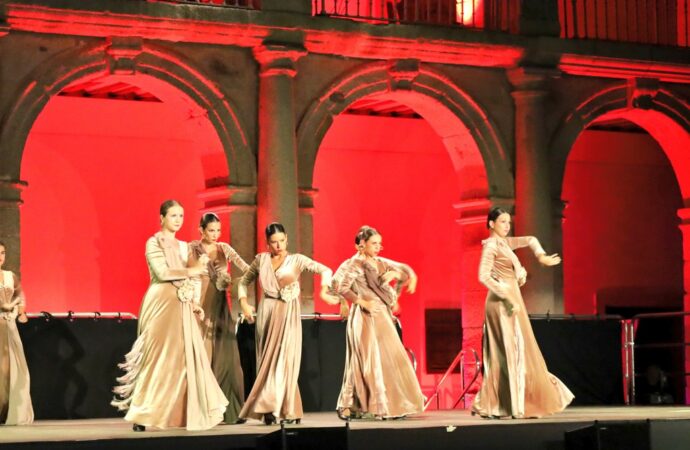 Viernes de Ferias en Alcalá: conciertos de OBK, Ladilla Rusa y Ojete Calor, Pilar Barbancho, toros con Castella en lugar de Morante, teatro…