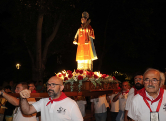Multitudinaria Procesión de los Faroles, en honor a la Virgen de la Mayor de Sigüenza