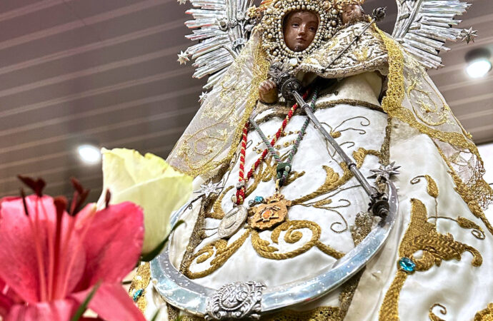 Procesión de regreso de la Virgen del Val a la Catedral de Alcalá, este lunes, 16 de septiembre