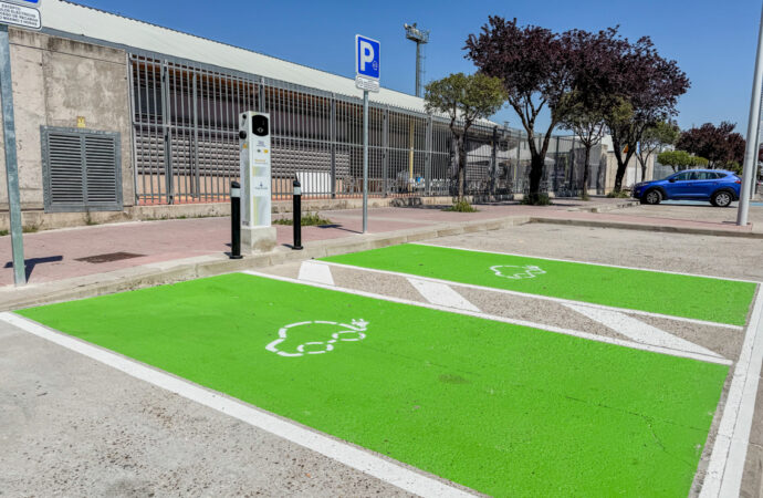 Cargas gratuitas en Torrejón para vehículos eléctricos en los 22 puntos instalados por el Ayuntamiento