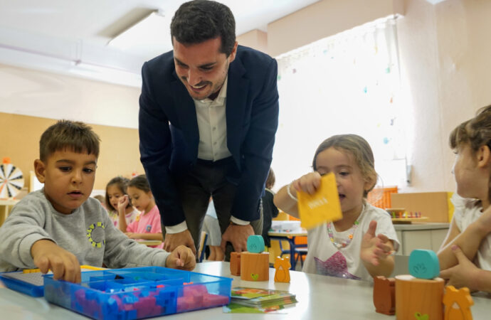 Más de 25.000 alumnos de Torrejón volvieron a clase en 42 centros educativos