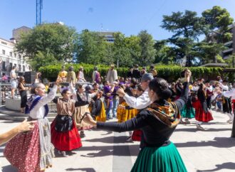 Gran éxito de la primera edición del Festival Nacional de Folclore en la Plaza de Santo Domingo