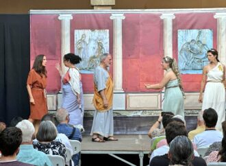 El Teatro Independiente Alcalaíno (TIA) llevó la comedia a las Ferias 2024