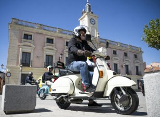 Más de 200 Vespas procedentes de toda España volvieron a protagonizar  ‘VESPALCALA 2024’