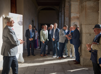 Cierra la Semana de la Medicina de la UAH con el descubrimiento de una placa en recuerdo de Francisco Vallés