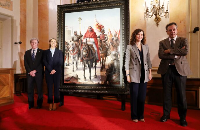 Ayuso, en Alcalá, en la presentación del nuevo cuadro de Ferrer Dalmau