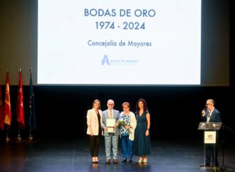 Bodas de Oro: homenaje en Alcalá a los mayores que cumplieron 50 años de casados