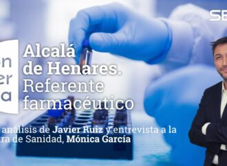 La ministra de Sanidad, Mónica García, en un encuentro organizado por la SER en Alcalá de Henares