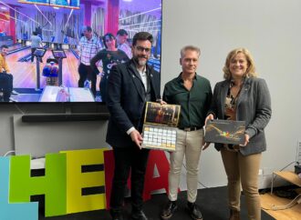 La Asociación Alhena presentó un año más su Calendario Solidario en Alcalá