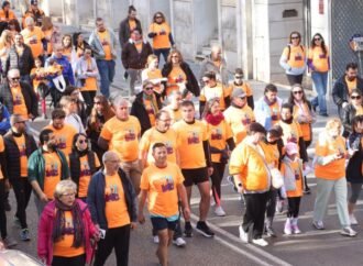 25 N / Guadalajara visibiliza la violencia contra la mujer con una marcha popular y la suelta de 41 globos blancos simbolizando las mujeres asesinadas en 2024