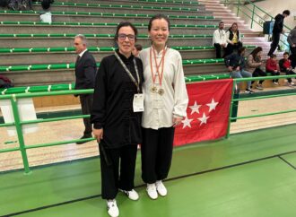 Rui Nui, la deportista «china-alcalaína», que se ha proclamado Campeona de España en una de las modalidades de Tai-chi