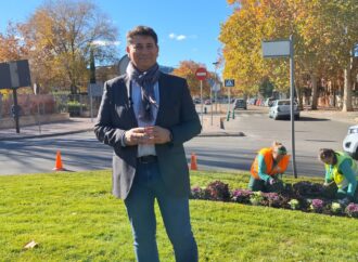 Continúan los trabajos de plantación de más de 15.000 flores y plantas ornamentales en Alcalá