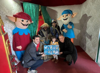 216 menores de familias sin recursos de Torrejón disfrutarán de regalos nuevos en el Día de Reyes