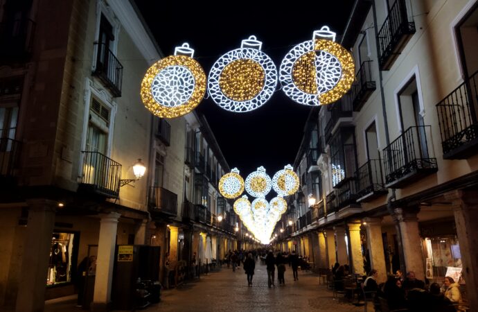 Así puedes participar en el Concurso de Escaparatismo de Navidad en Alcalá de Henares