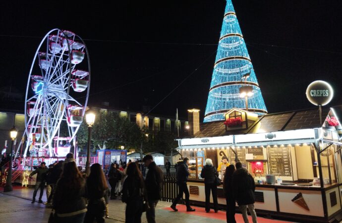 El encendido de luces y el pregón de Navidad llegarán a Alcalá este sábado 29 con un concierto de Raya Real
