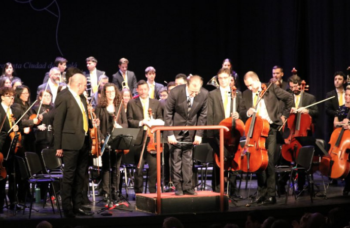 El Teatro Cervantes sonó a Navidad con la Orquesta Ciudad de Alcalá