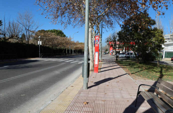 Renovadas las aceras en la Avenida de Daganzo de Alcalá de Henares