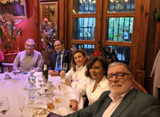 La Peña el Garrote de Alcalá elige a la concejala socialista, María Aranguren, Complutense del Año 2024