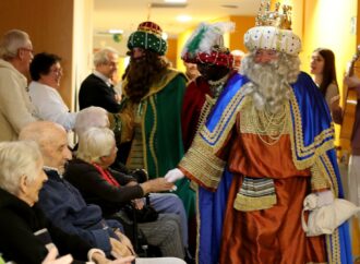 Los Reyes Magos visitaron varios centros de cuidado de mayores en Guadalajara