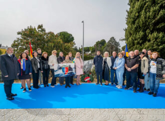 Inaugurada en Torrejón una escultura como homenaje a las personas caídas luchando por la libertad de Ucrania y contra la invasión rusa