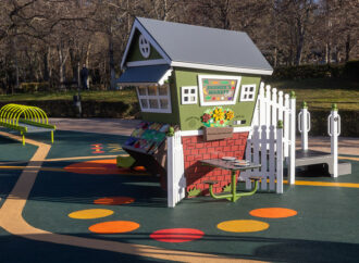 Nueva área de juegos infantiles completamente inclusiva en el parque de Adoratrices de Guadalajara