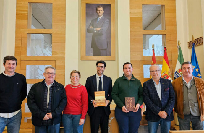 Alcalá de Henares presentará su Semana Santa en Cáceres