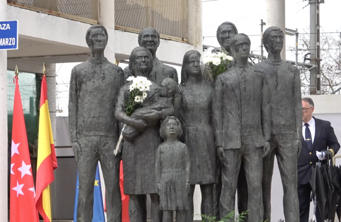 Emotivo acto homenaje a las víctimas del 11 M en Alcalá de Henares