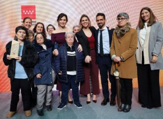 8M / «Las Mujeres Extraordinarias de Alcalá» recogieron su Reconocimiento de la Comunidad de Madrid de manos de la presidenta Ayuso