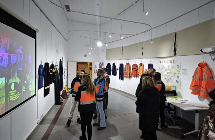 Exposición en Alovera sobre el 30º aniversario de Protección Civil