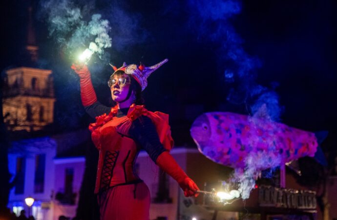 El entierro de la sardina cerró las actividades del Carnaval de Alcalá