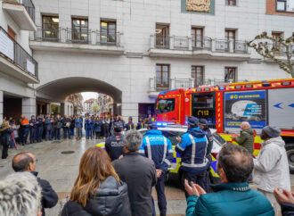 Torrejón de Ardoz guardó un minuto de silencio en memoria de los dos valientes bomberos que perdieron la vida en Alcorcón