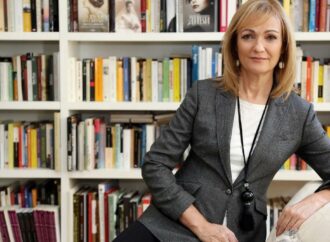 Semana de los libros / Los escritores, Cristina Morató, Jorge Gómez e Inmaculada Muñoz, en Alovera