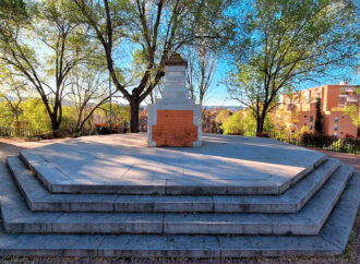 Alcalá recuperará la Cruz caída del barrio del Campo del Ángel