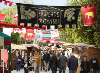 Los romanos vuelven a llenar el Puente de Mayo en Alcalá con su Mercado y Circus Maximus