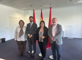Reunión entre el Ayuntamiento y empresarios de los polígonos industriales de Alcalá para abordar mejoras en transporte, limpieza y conectividad