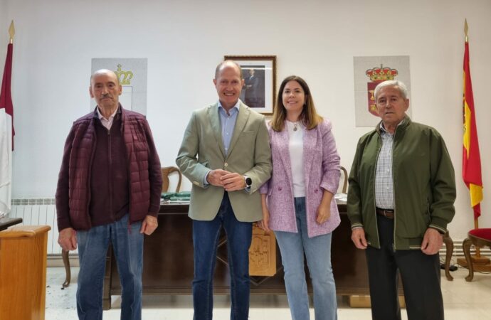 Pareja cerró su XX Abril Cultural premiando el talento literario, fotográfico y audiovisual