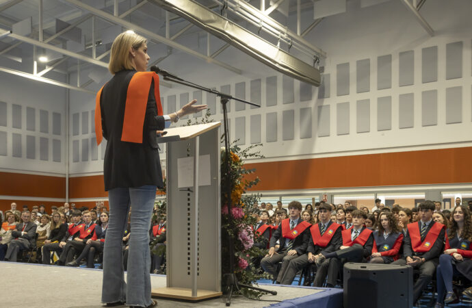 La alcaldesa de Alcalá, Judith Piquet, presidió la XIII Graduación del Colegio Alborada con 107 nuevos bachilleres