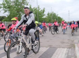 El mes del deporte en Alovera se inició con cientos de personas en bici