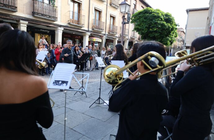 El centro de Alcalá volvió a acoger a jóvenes promesas dentro del «Conservatorio a la calle»