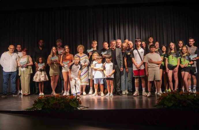 Así fue el homenaje al deporte local de Alovera con su gala anual de entrega de premios