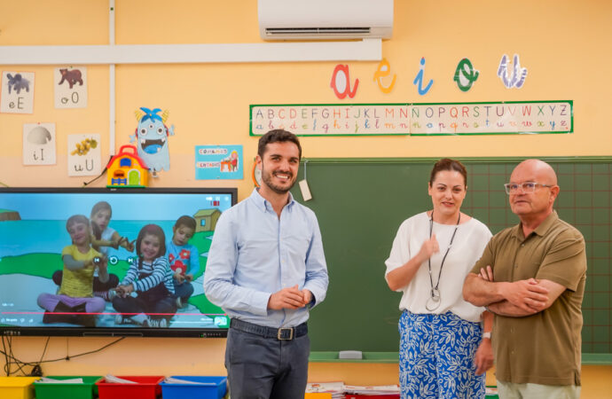 Ya está en funcionamiento el aire acondicionado en todas las aulas de los 3 primeros colegios públicos de Torrejón de Ardoz