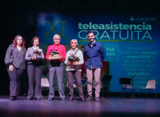 Así pueden los mayores de Torrejón solicitar, en cualquier momento, el servicio de Teleasistencia gratuita