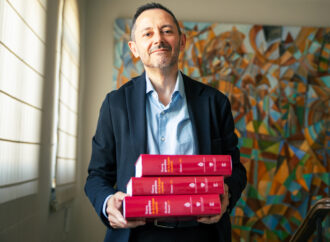 La Nueva Gramática del español, una obra magna con el ‘sello’ de la Universidad de Alcalá