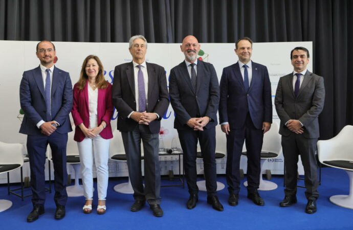 Los rectores de las Universidades Públicas Madrileñas reciben el borrador de la futura Ley de Universidades, pero reclaman más participación