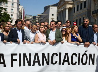 La alcaldesa de Alcalá y Presidenta de la FMM, Judith Piquet, agradece el apoyo de decenas de alcaldes y pide al Gobierno Central que escuche al municipalismo